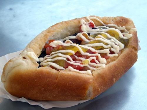 Hot dog: come prepararlo in casa e tante idee per varianti gustose